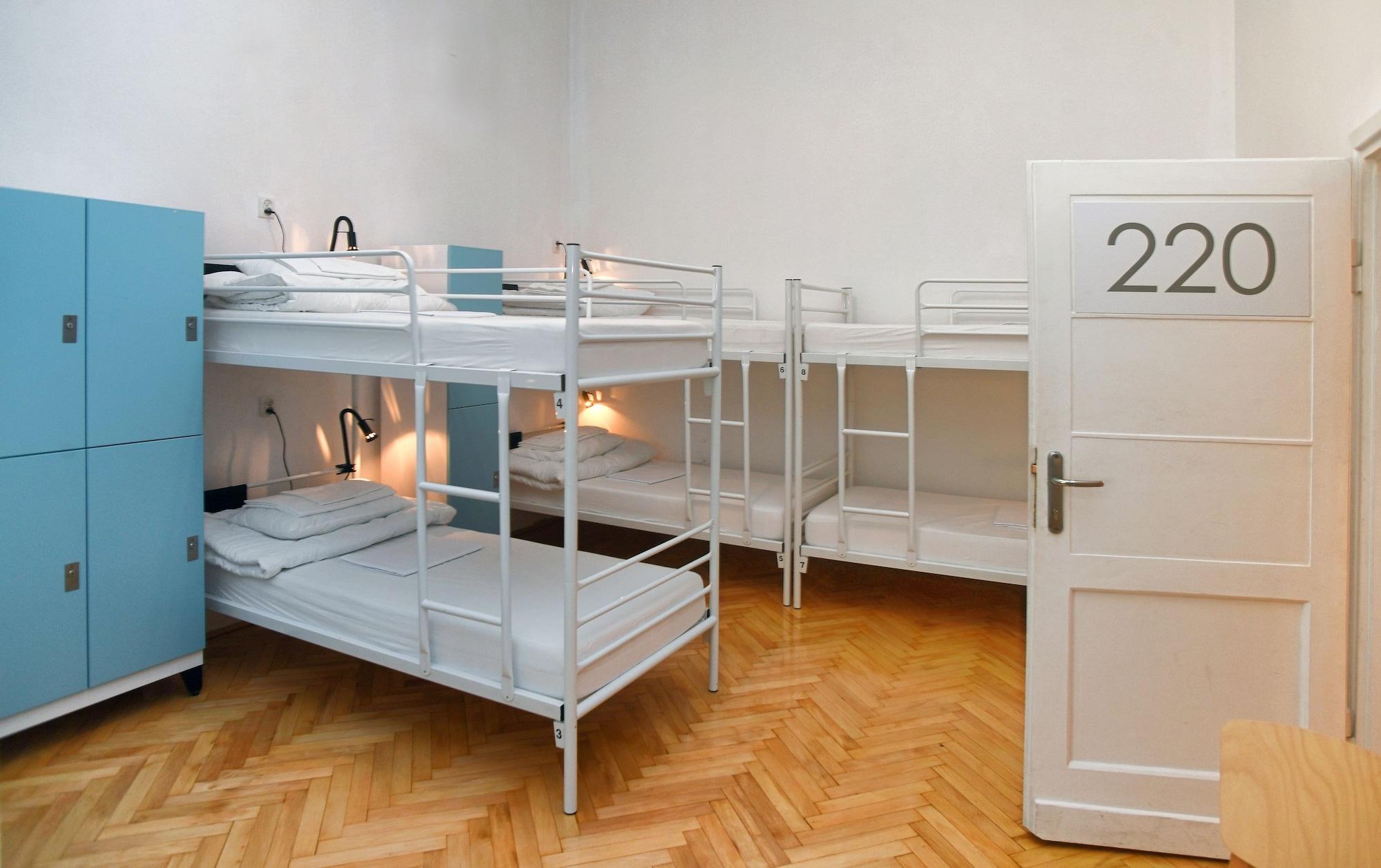 Warsaw Hostel Centrum Private Rooms & Dorms Εξωτερικό φωτογραφία